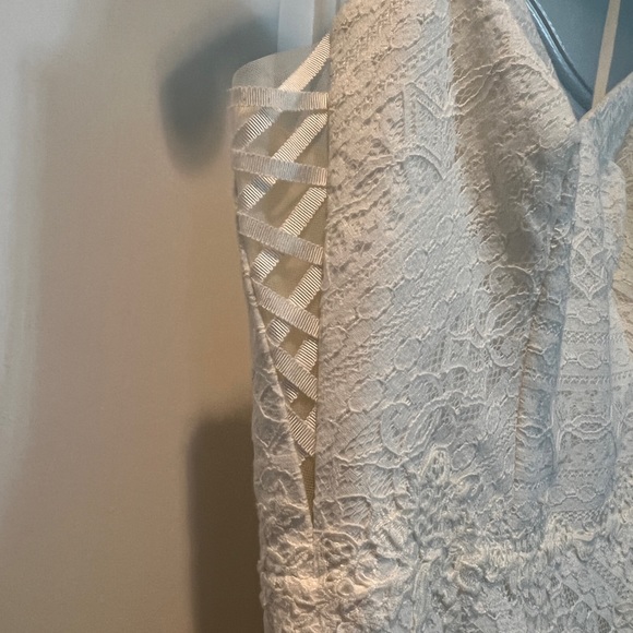 Allover Lace Tank Sheath Wedding Dress
GALINA WG3916 David’s bridal - Picture 11 of 14